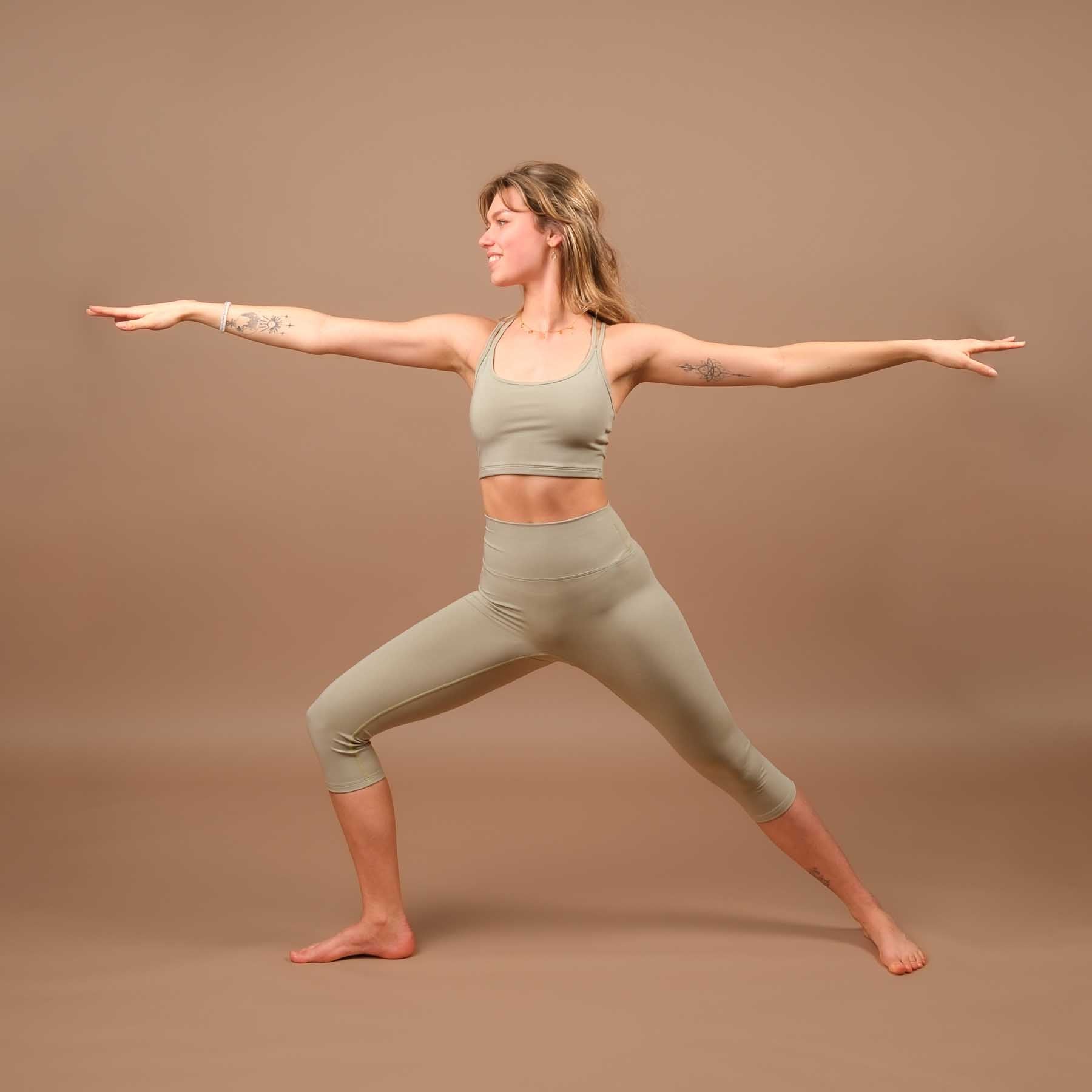 Yoga Capri Leggings Comodi verde giada prodotti in modo sostenibile in Svizzera
