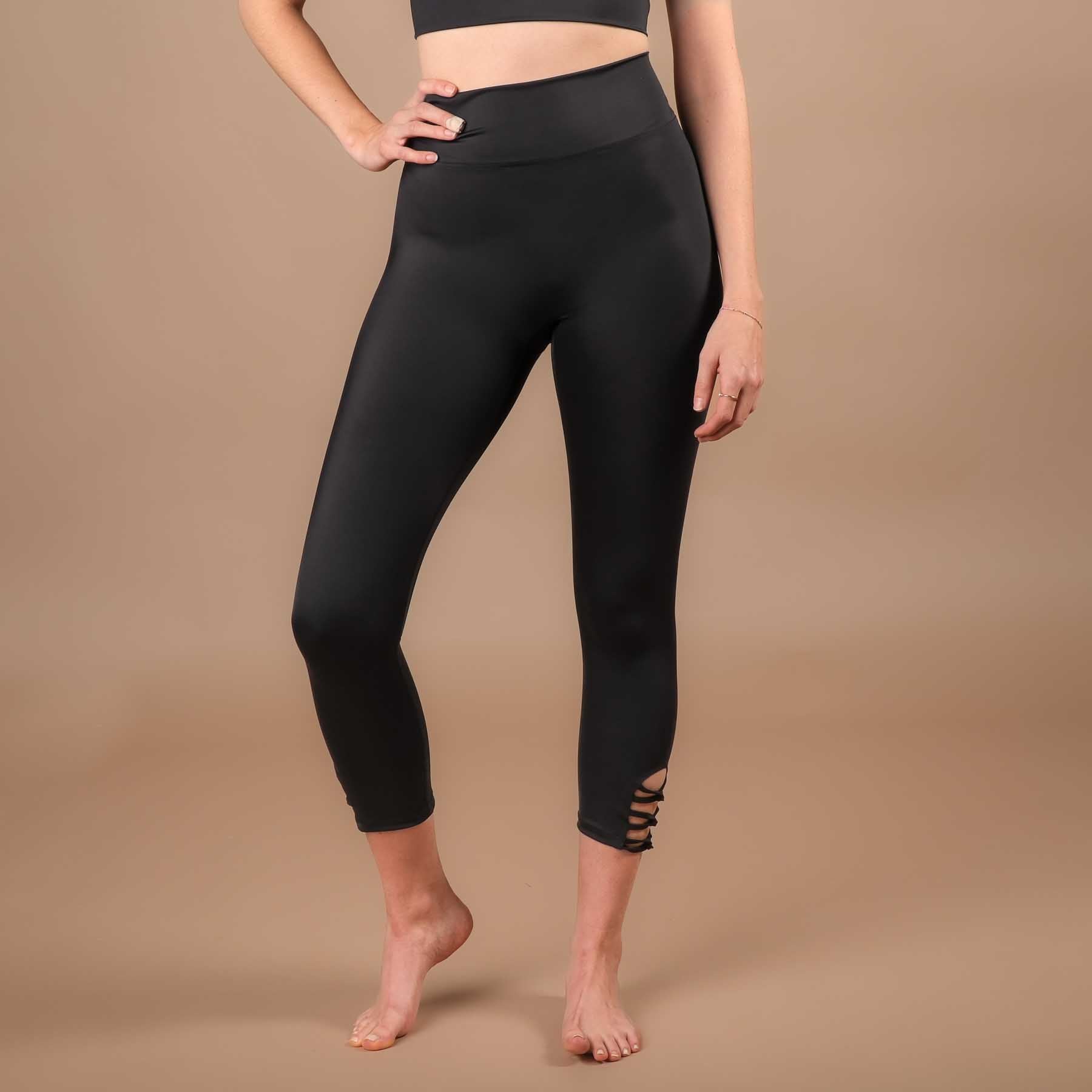 Leggings yoga 7/8 Eco Mare realizzati in Svizzera con tessuto Econyl riciclato nero