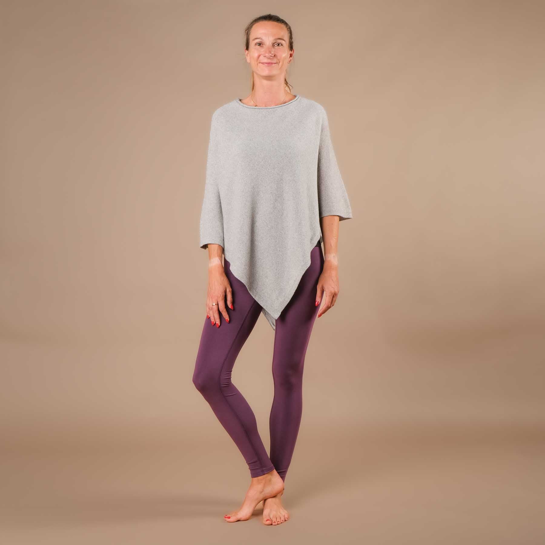 Poncho in cashmere sostenibile grigio