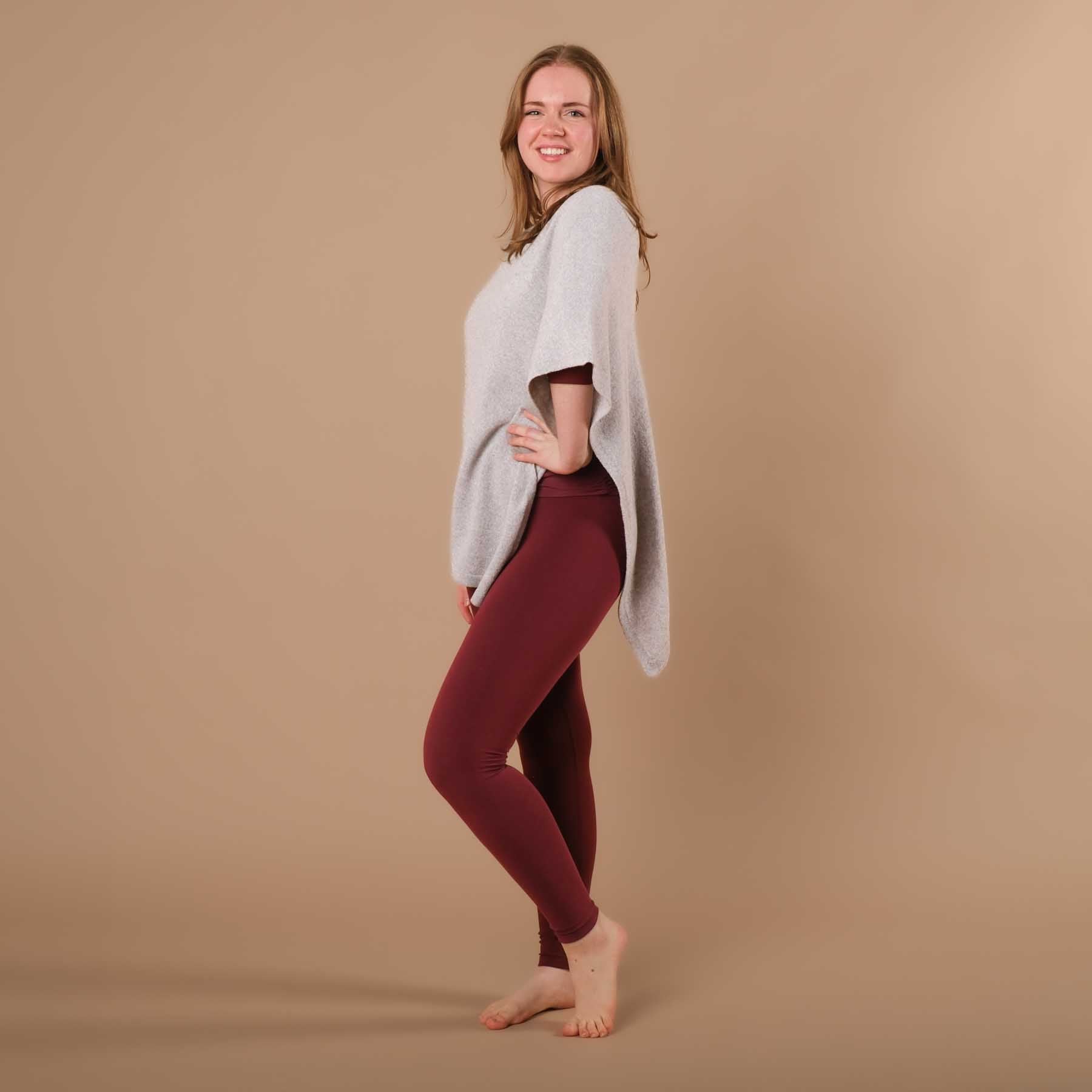 Poncho in cashmere sostenibile grigio