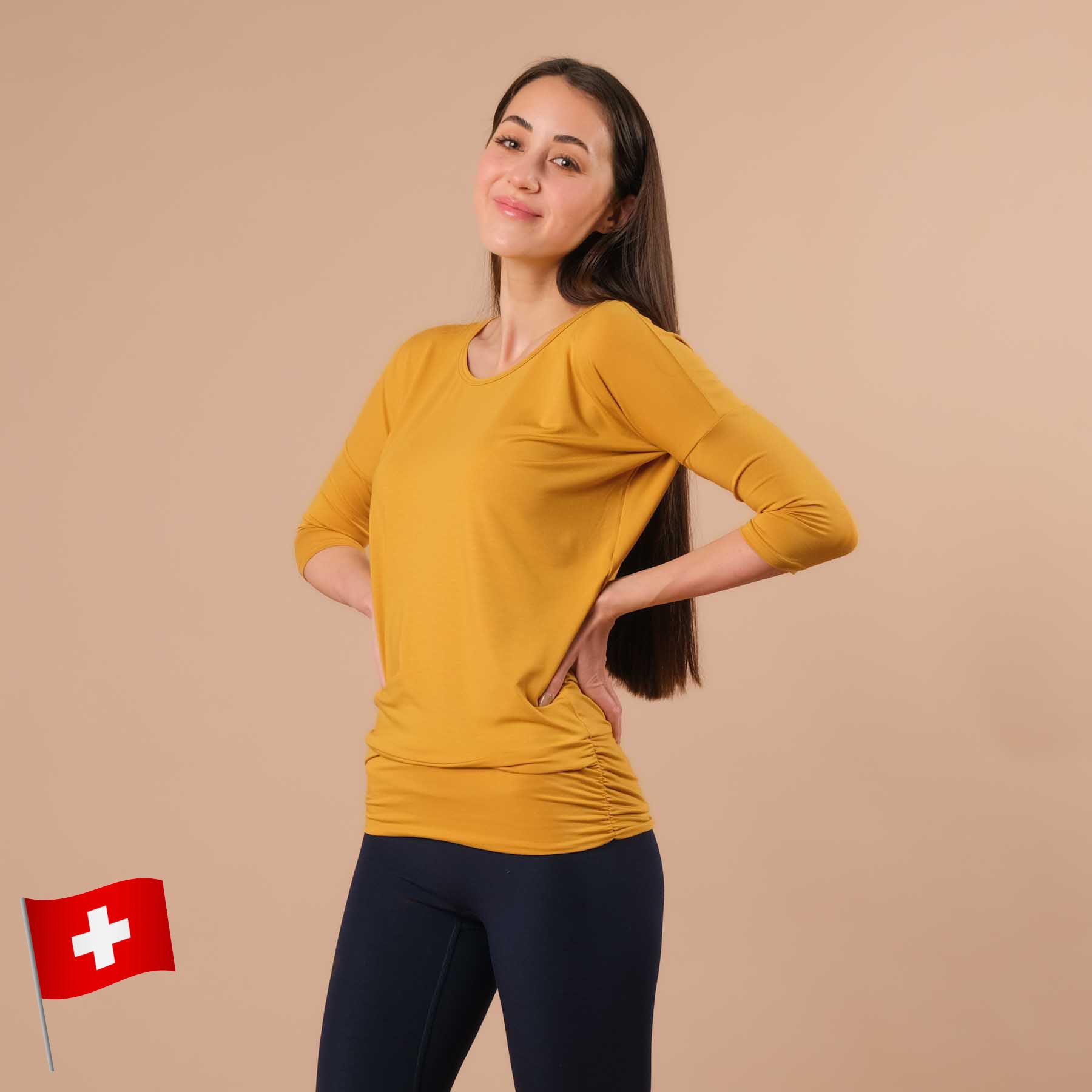 Camicia yoga Comoda manica 3/4, made in Switzerland, tessuto morbidissimo, curry