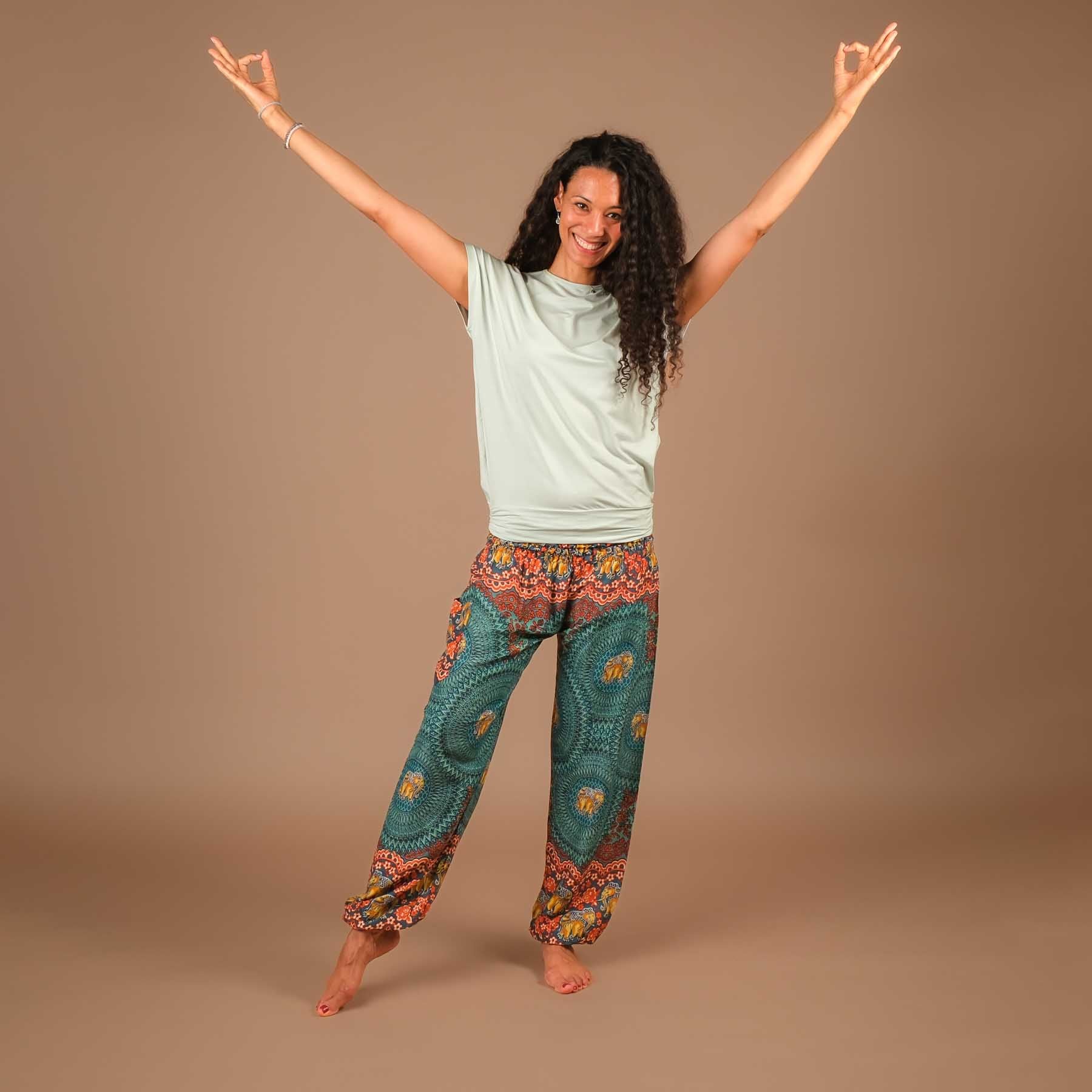 Camicia da yoga Comoda manica corta realizzata in modo sostenibile in Svizzera menta