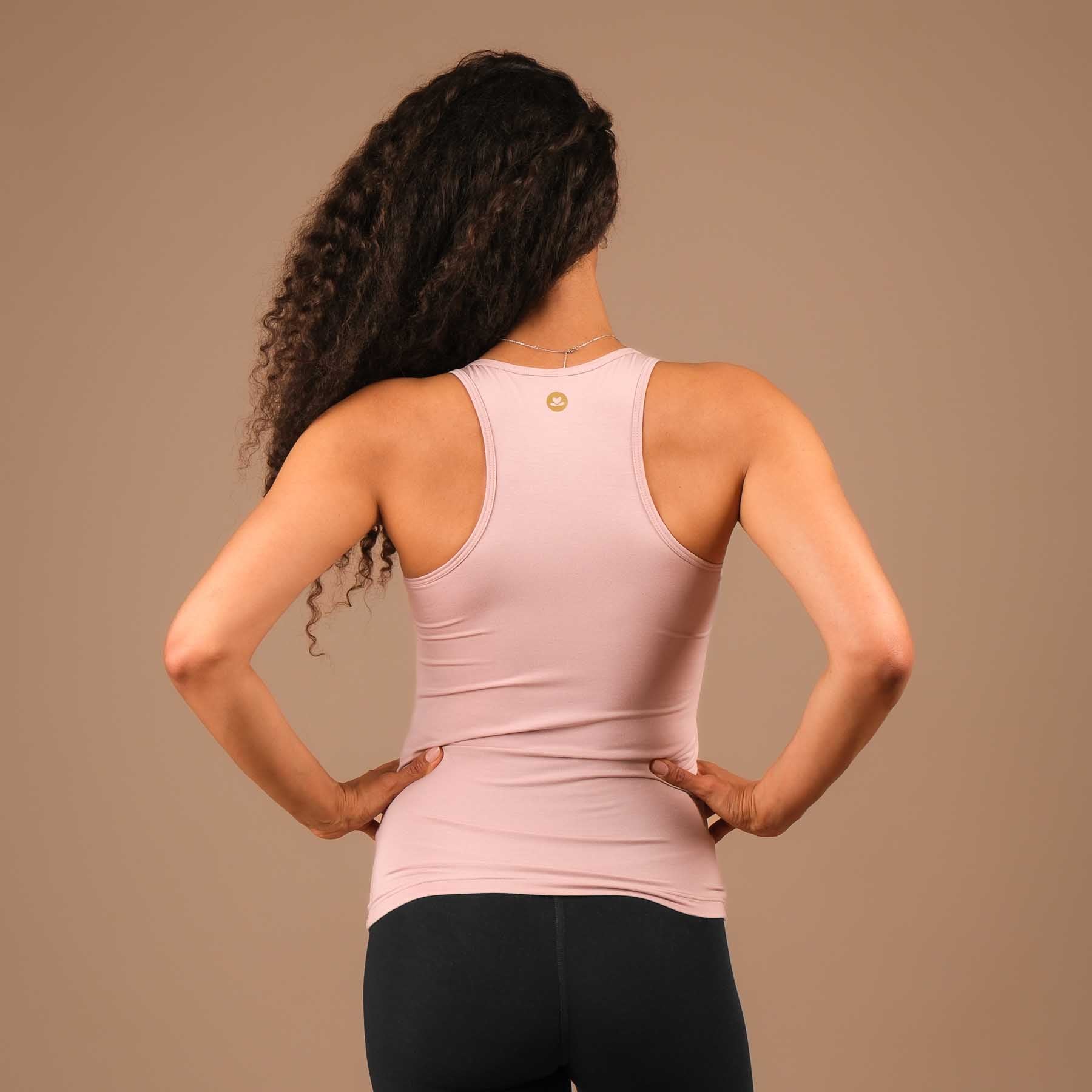 Canotta sostenibile per lo yoga Comfy raccolta nera made in Switzerland rosa