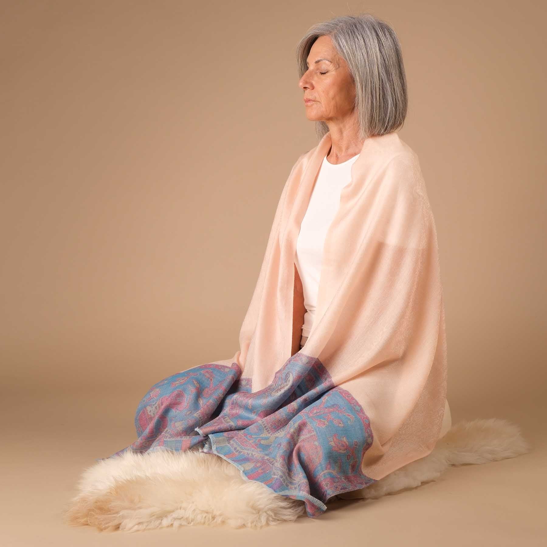 Scialle da meditazione in lana fine Ganesha