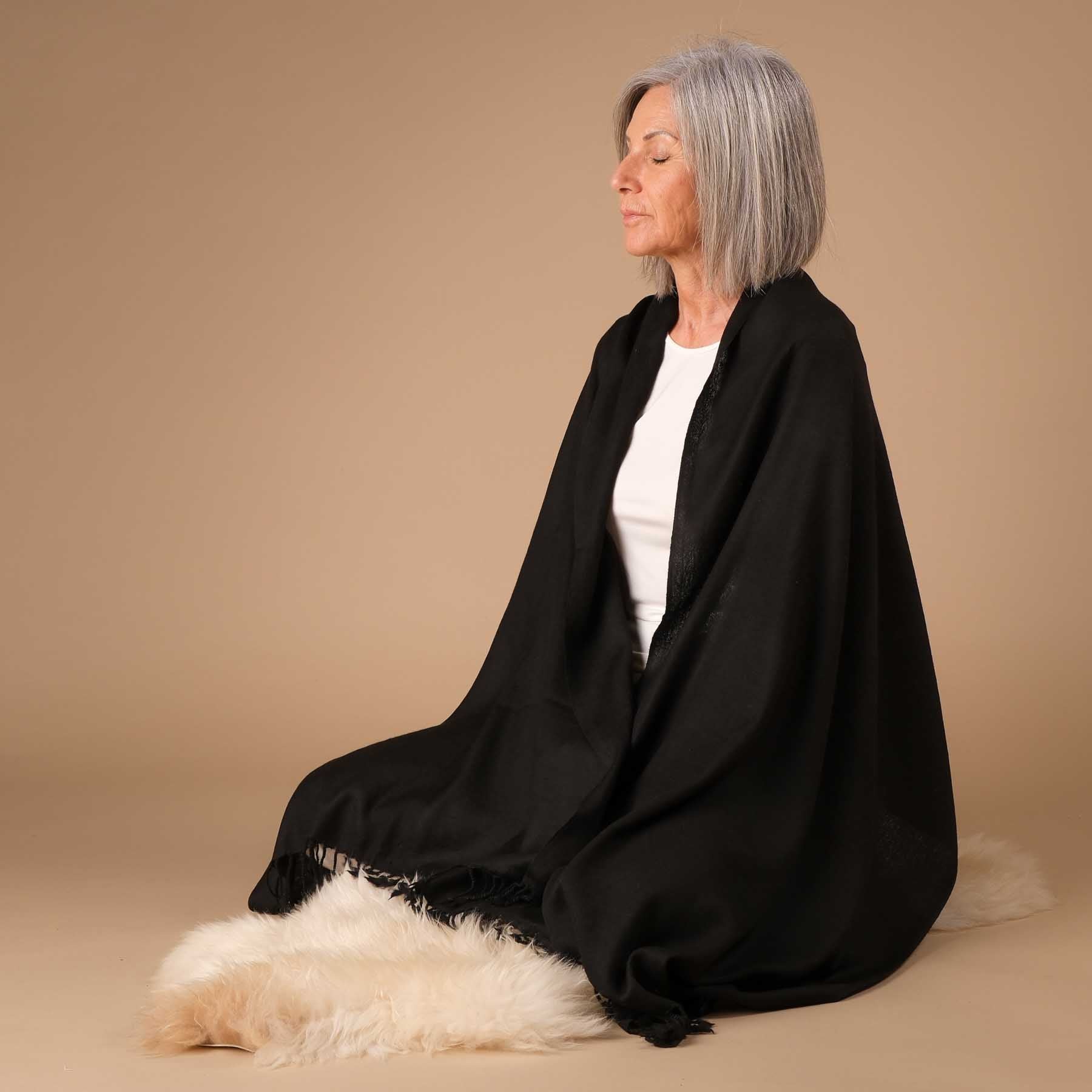 Sciarpa Meditation in lana merino uni nero