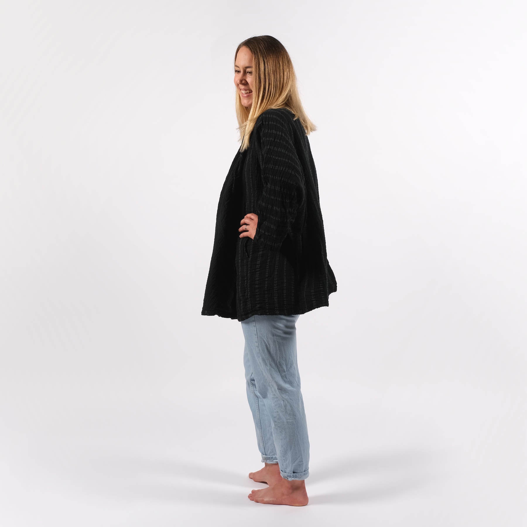 Cardigan estivo in cotone nero