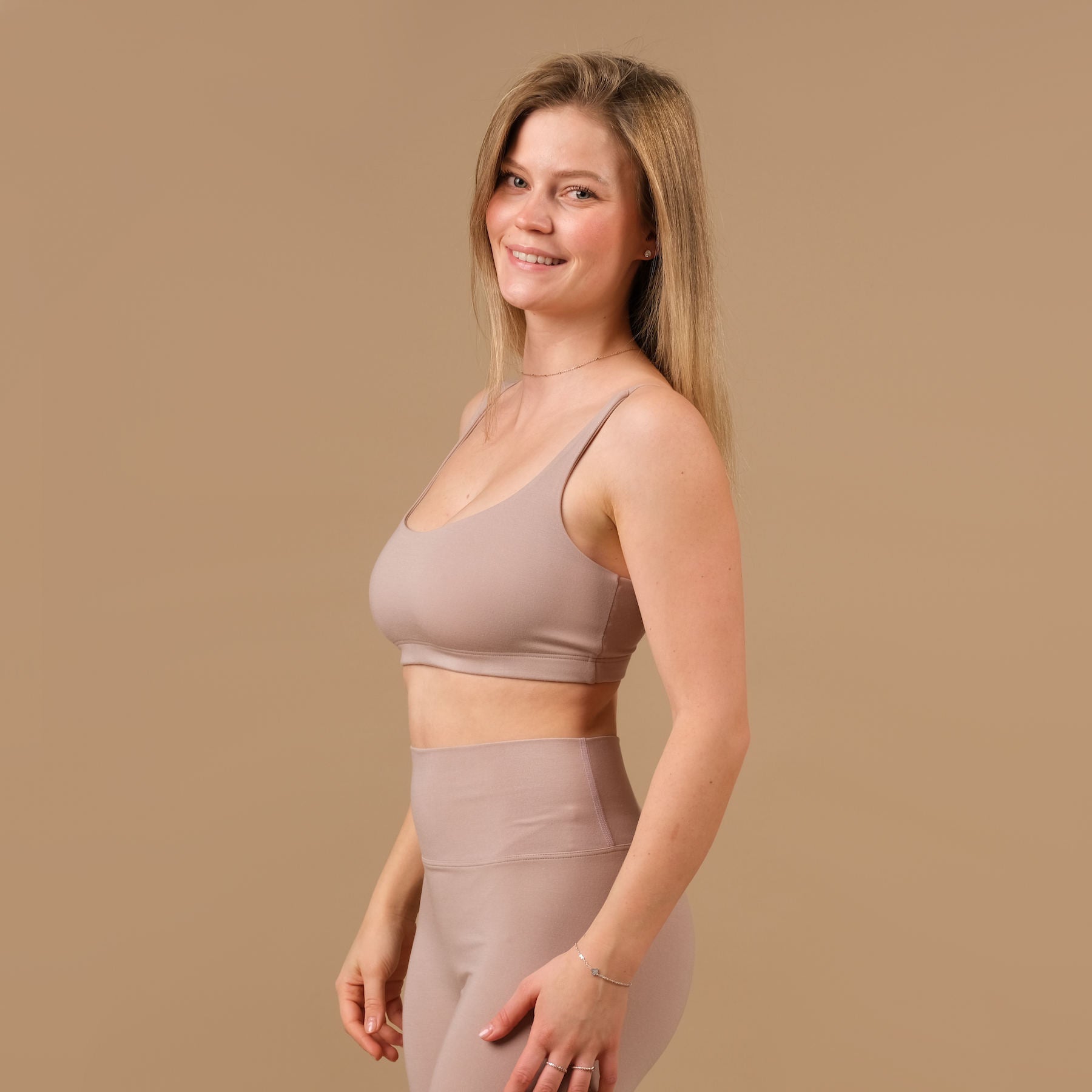 Reggiseno yoga Comfy mocca, sostenibile, made in Switzerland