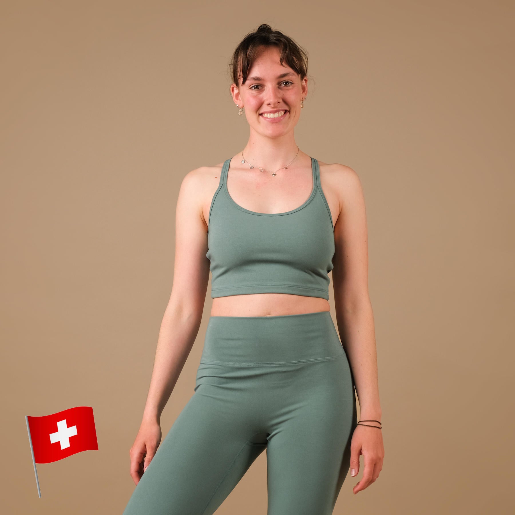 Abiti da yoga Crop Top Joy petrol in tessuto sostenibile e made in Switzerland