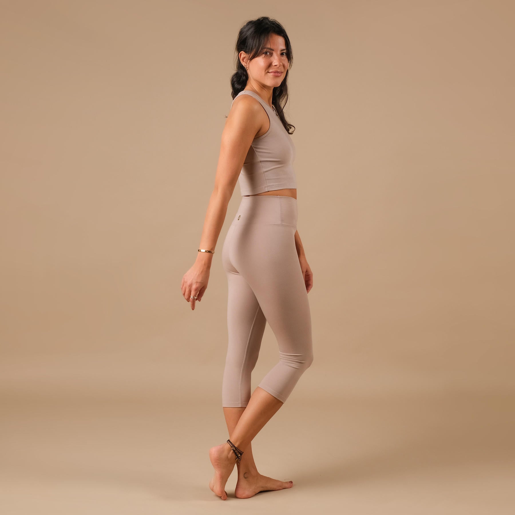 Yoga Crop Top Daniela mocca made in Switzerland