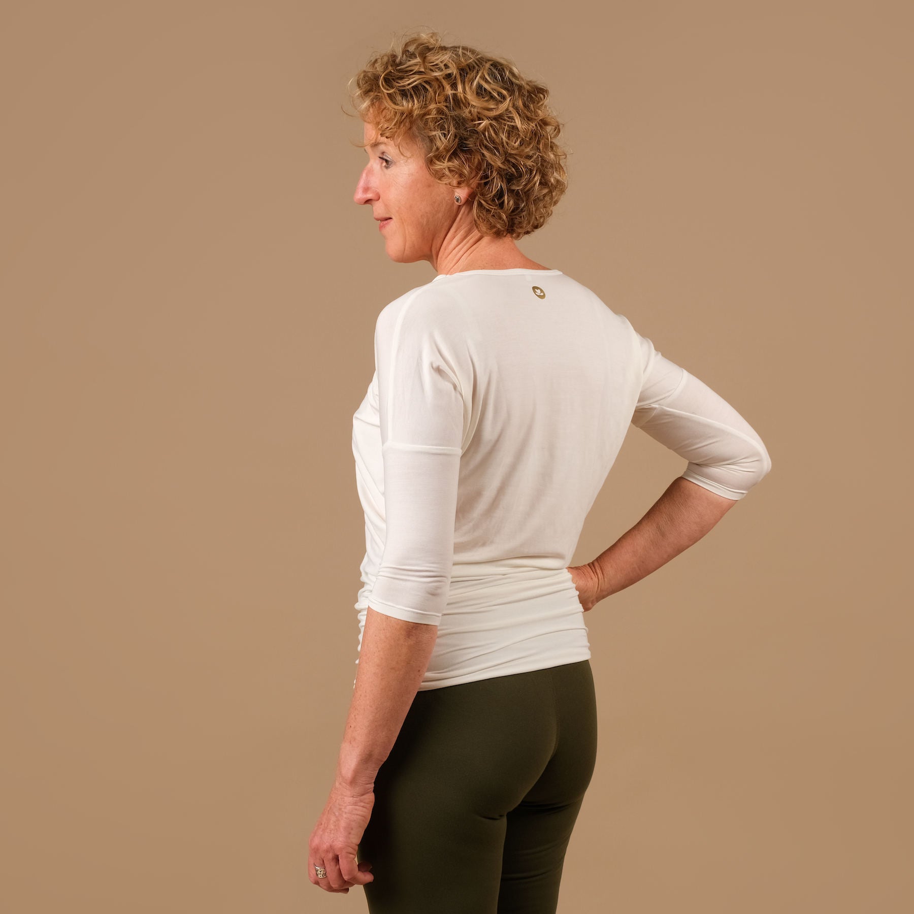 Camicia da yoga Comoda manica 3/4, made in Switzerland, tessuto morbidissimo, bianco